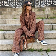 ست شومیز و شلوار ساتن طرح برند زنانه فندی FENDI