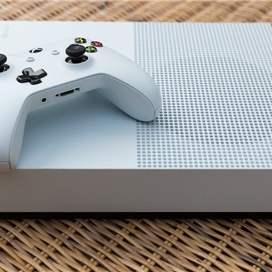 کنسول بازی Xbox One S ALL DIGITAL ظرفیت 1 ترابایت